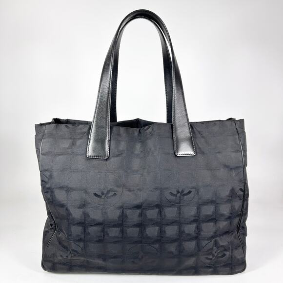 Chanel Nylon Travel Line Tote Bag - Picture 2 of 13